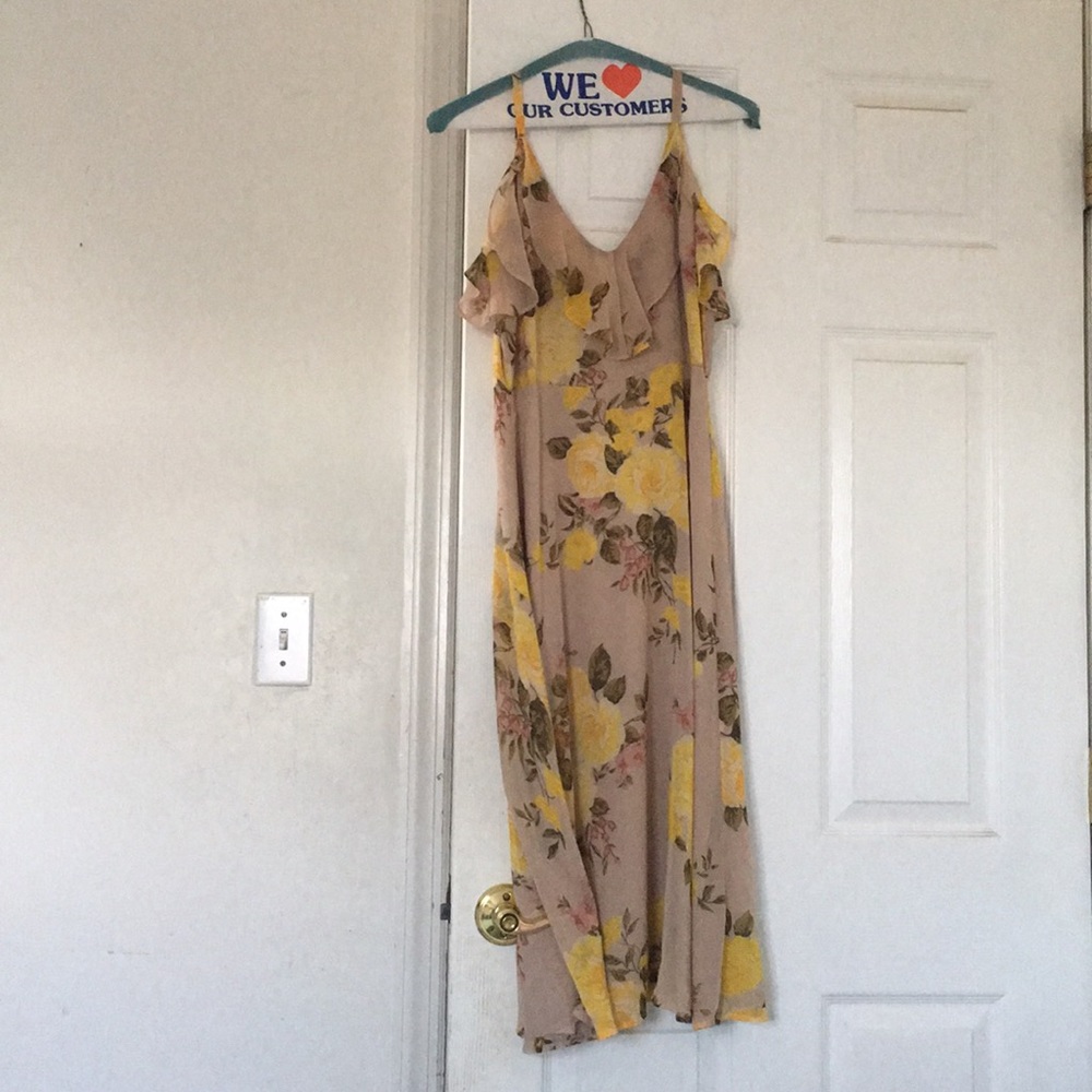 June& Hudson blush color floral midi dress. Size S